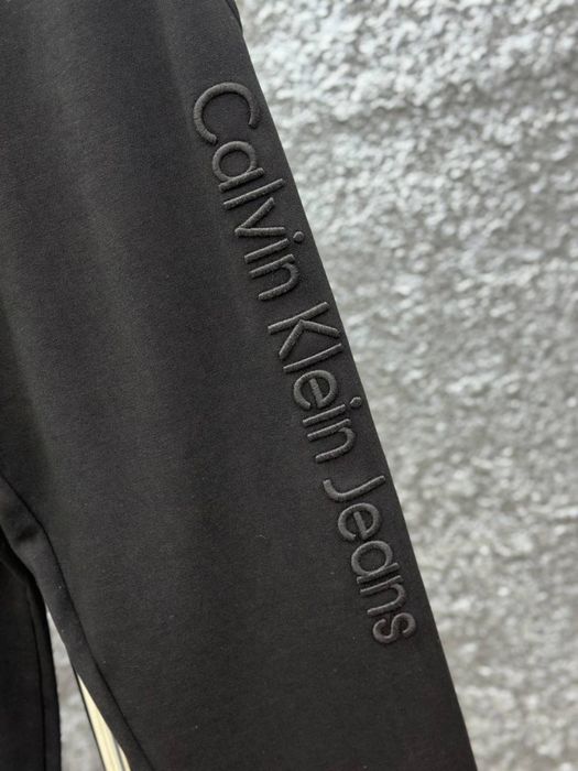 Чоловічи штани тринитка  Calvin Klein