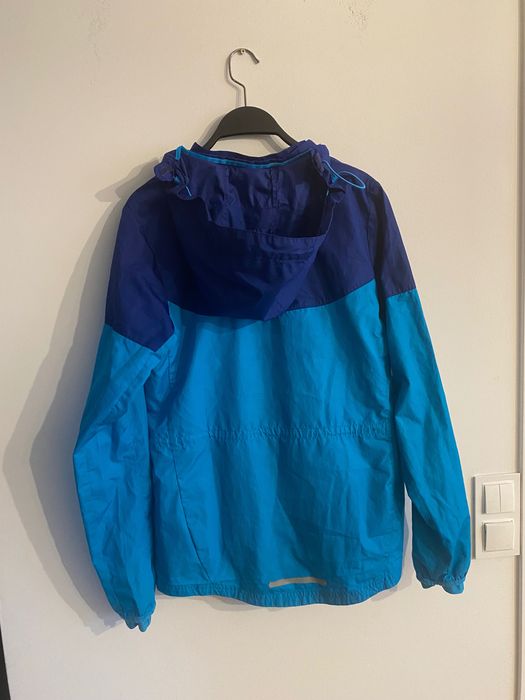 Niebieska kurtka do biegania NIKE