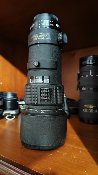Nikon Afd 300 f4