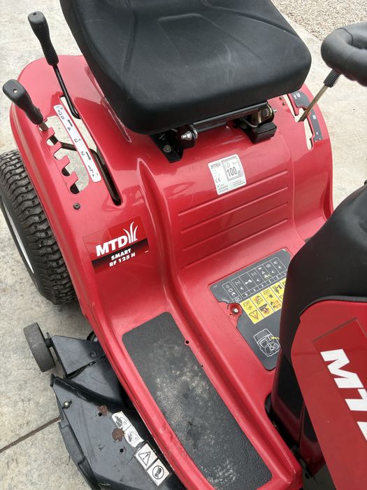 Traktorek kosiarka MTD RF 125 Hydro z plugiem