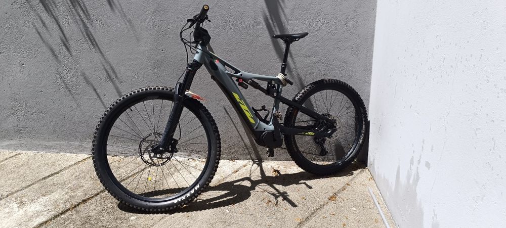 Bike KTM  KAPOHO suspensão total