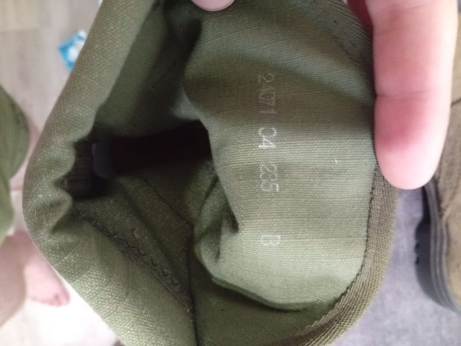 Продам берці гарної якості розмір 38