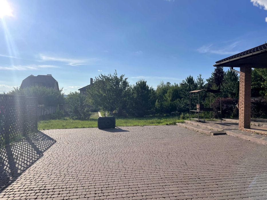 Продам земельный участок 15 сот с домиком 36 кв.м. в Родичах