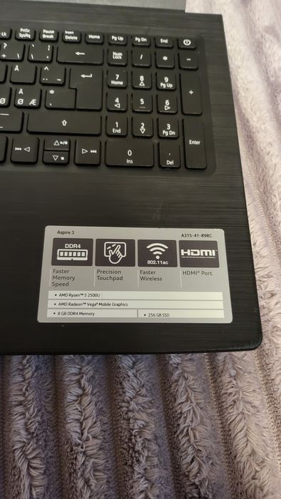 Продам ноутбук acer aspire 3 ryzen 5