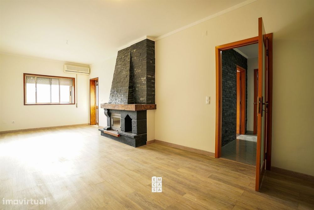 Apartamento T3 Venda em São Pedro de Castelões,Vale de Cambra — São Pedro de Castelões, Aveiro