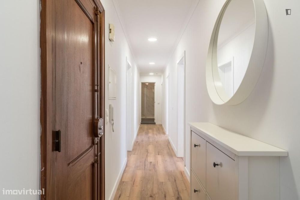 Quarto - localizado em Penha de França Lisbon