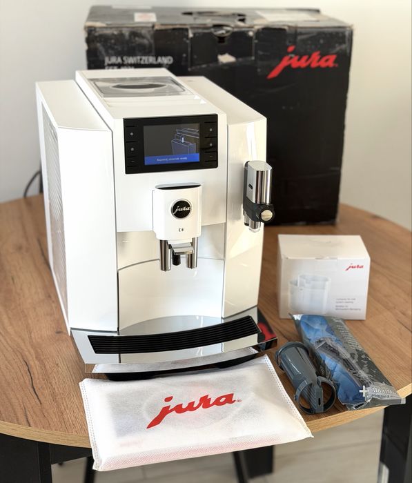 Ekspres Jura E8 (EC) Piano White (15585) na gwawancji