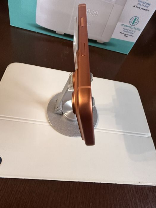 iPhone 17 pro orange(заблокований)