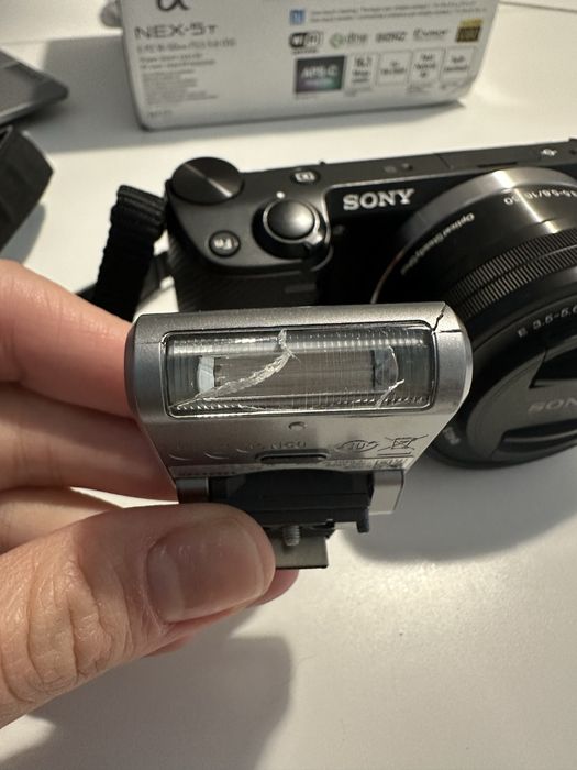 Фотоапарат Sony Alpha NEX-5t , обʼєктив 16-50mm