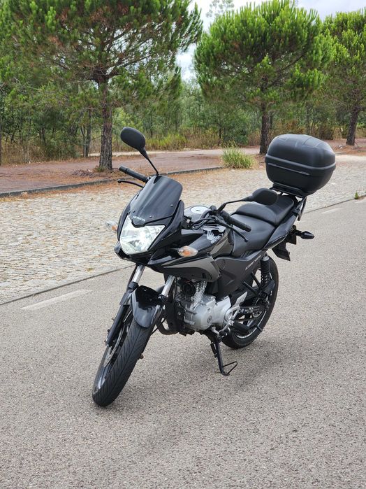 CBF 125 de 2011 - muito económica