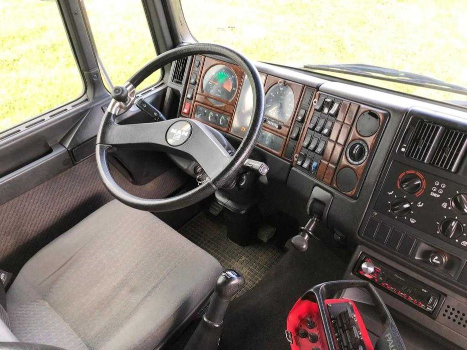 Auto laweta z HDS