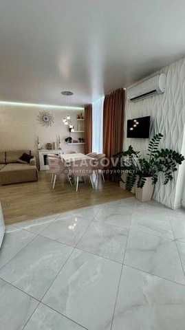 Метрологічна 54, якісний ремонт, 3-кімн.квартира