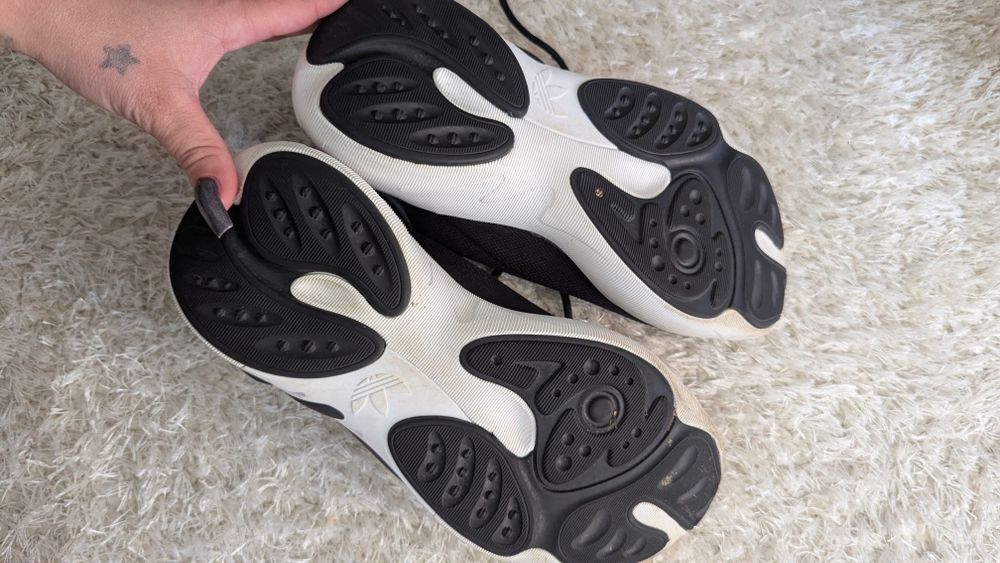 オッシー様　2-17,4-37,7-98 Adidas oryginalny 41 Łomża • OLX.pl