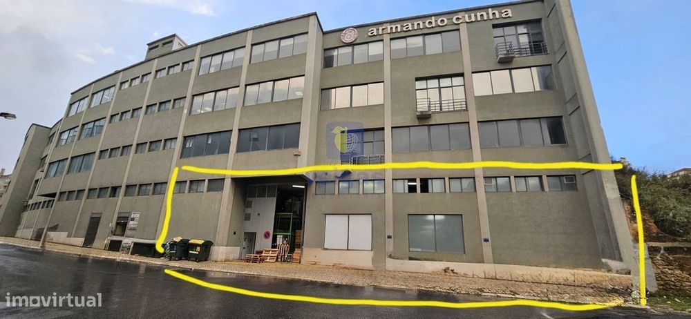 Armazém Renovado em Marvila Lisboa com Boa Acessibilidade