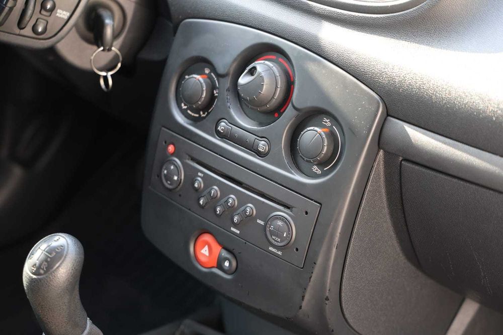 Samochód osobowy Renault clio