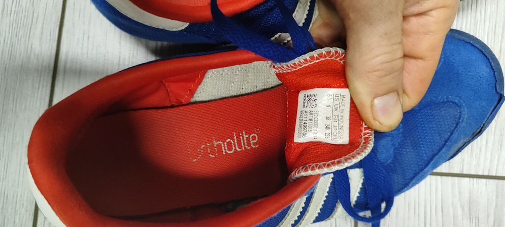 Buty adidas niebieskie rozm. 38