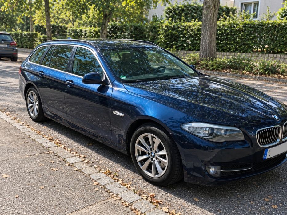 BMW 520d Touring (F11) de 2013, caixa automática, 2.0 Diesel e 280.000 km. foto 5