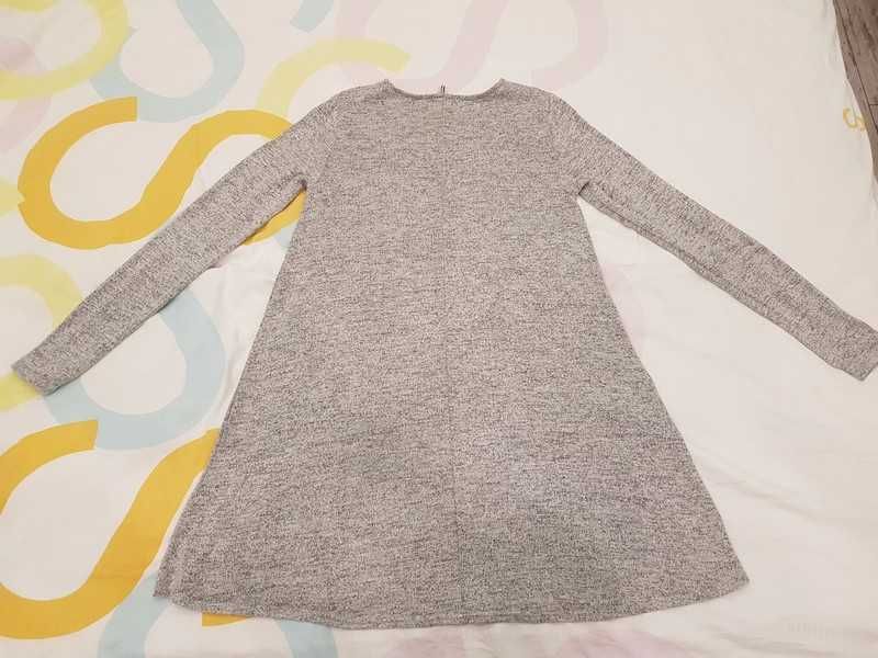 Sukienka sweter Stradivarius M L