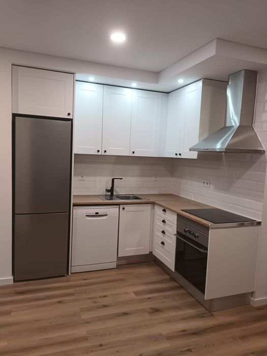 Obras em geral, remodelação e reparação.