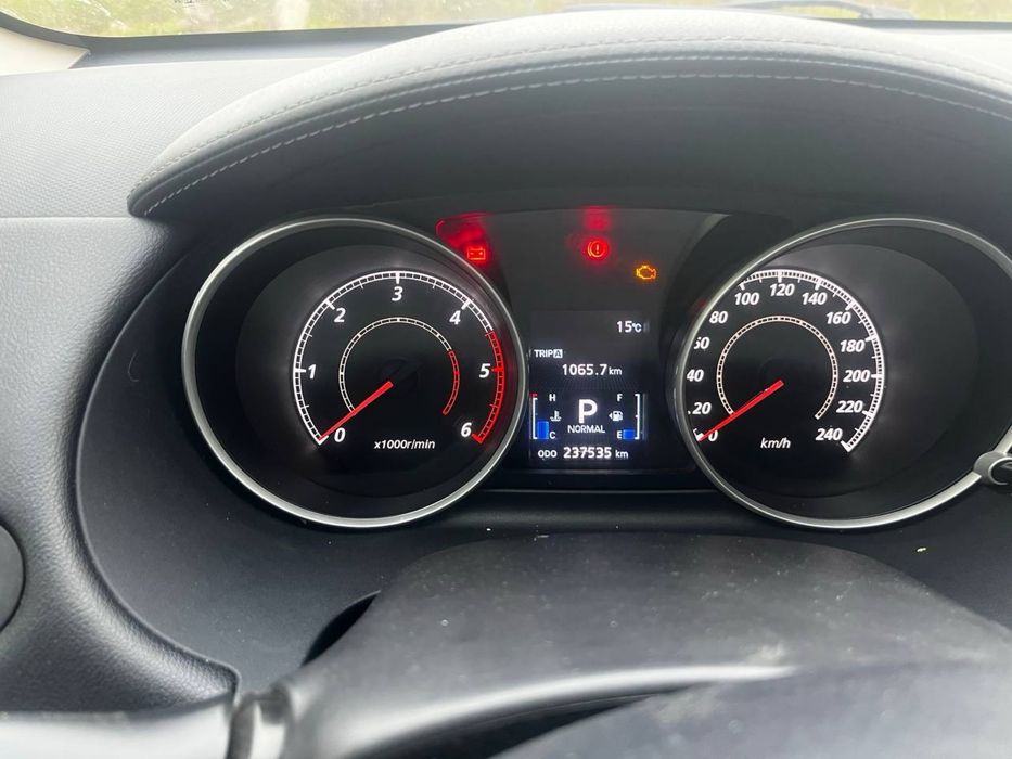 Продається авто , Mitsubishi Outlander XL 2012 року , 2.2 л