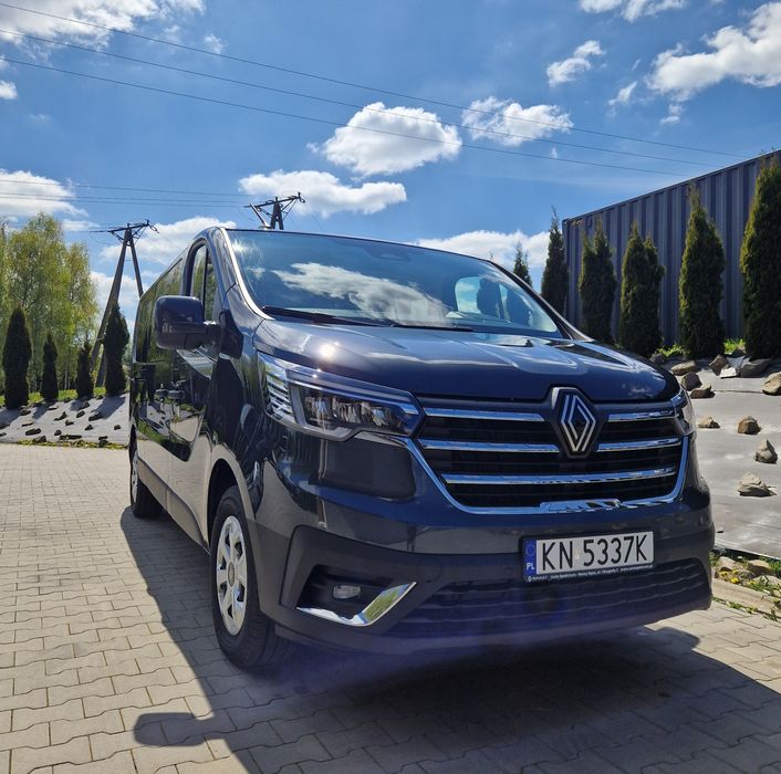 Wynajem Bus Renault Trafic 2026 Nowy 9 osobowy Long Bogata wersja  najem busa do wynajęcia  van osobowy wypożyczalnia samochodów busów