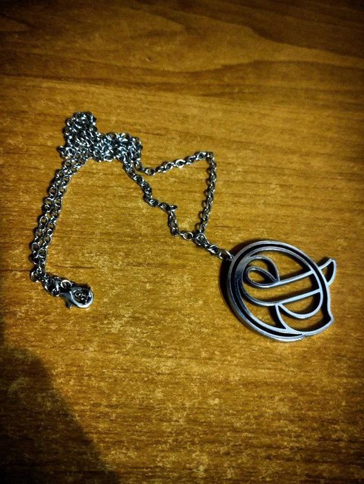 Кулон с рок группой Of Mice & Men (рок гурт OM&M)