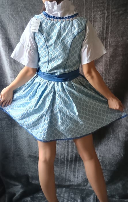 Sukienka bawarska Dirndl tradycyjny strój ludowy