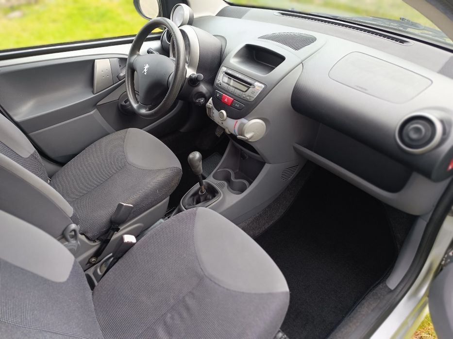 Peugeot 107 1.0 como NOVO