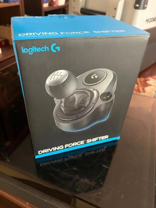 Logitech G923 + Driving Force Shifter
