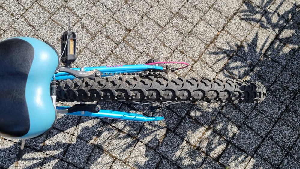 Rower górski/crossowy Indiana Roxy Junior 24" niebiesko-różowy, stan bdb