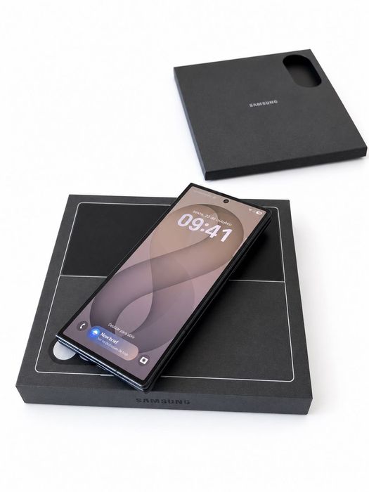 Vendo tenho Samsung ZFold 8 Ultra 256Gb Preto Fatura Garantia