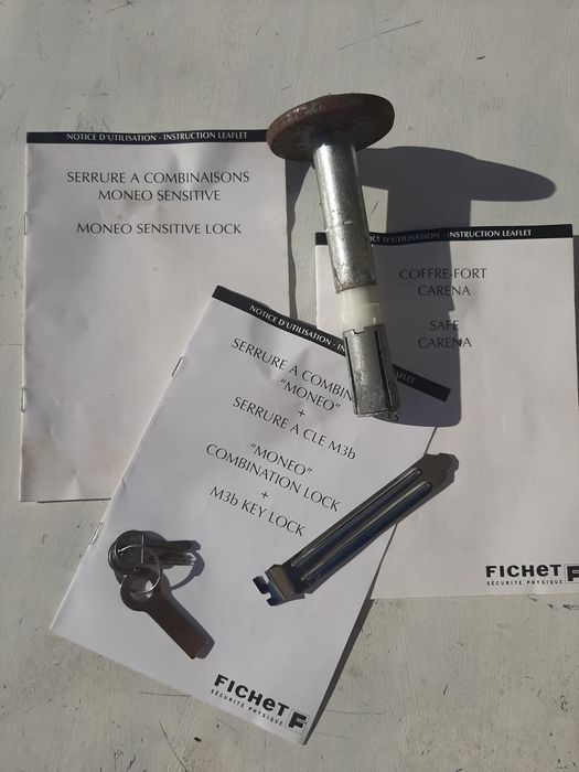 Fichet Carena 160 grade III - cofre combinação e chaves