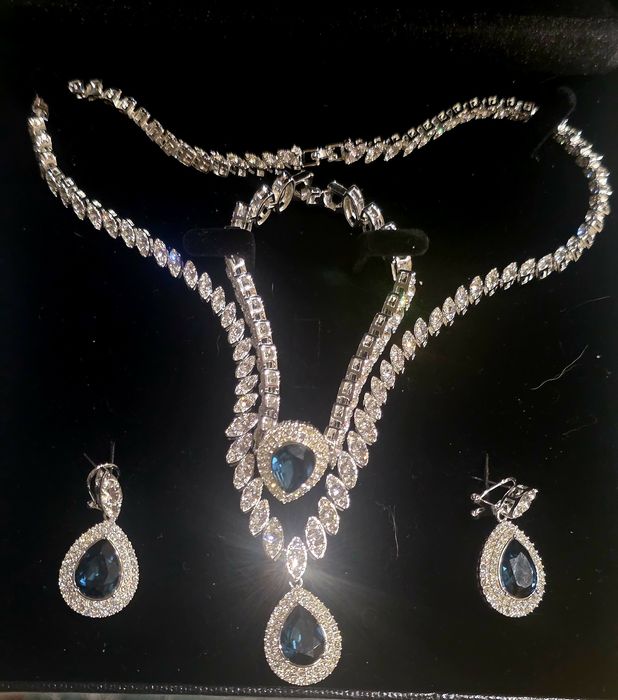 Conjunto em Prata 925, e Cristais Swarovski