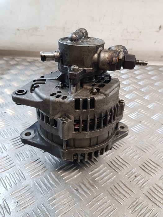 Alternator + Pompa Vacum Opel Combo C 1.7Cdti 05R-