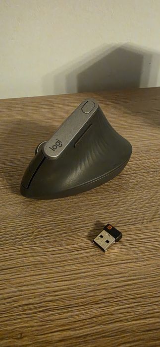 Ergonomiczna Mysz komputerowa Logitech MX Vertical