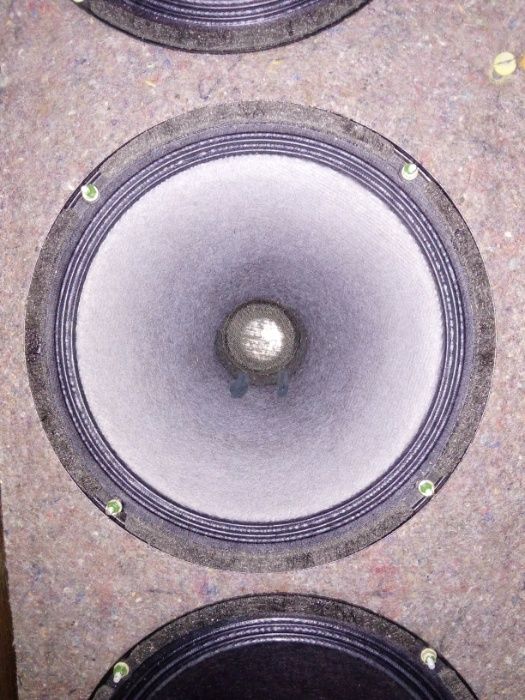 Динамики из акустики Тесла