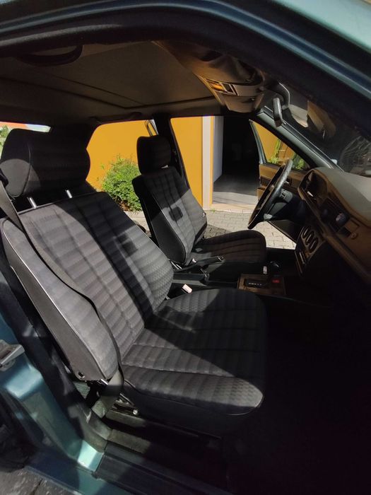 Mercedes-Benz 190 D 2.5 Turbo Automático (W201)