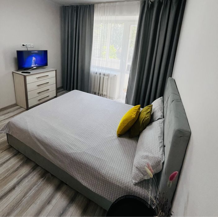 Квартира біля лікарні Св.Пантелеймона, Мазепи,Спартак подобово 1 км кв