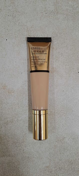Podkład do twarzy Estée Lauder Futurist Hydra Rescue  SPF 45