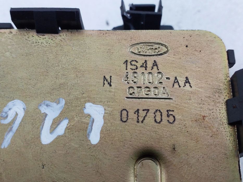 Fechadura / fecho da mala FORD Focus I Carrinha (DNW)