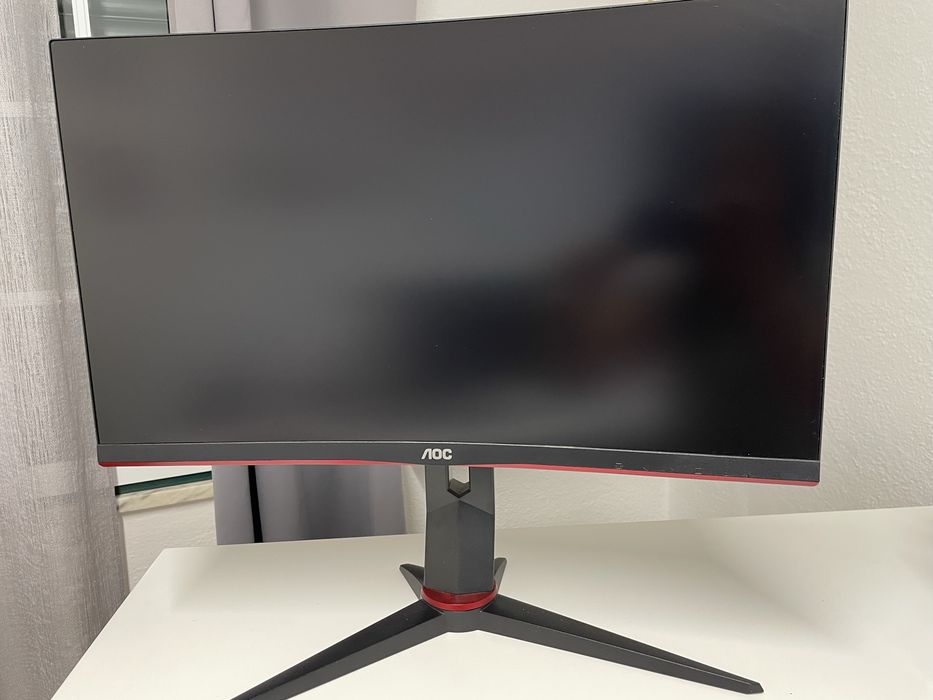 AOC C24G2U/BK Curvo Gaming – 23.6’’ | 1 ms | 165 Hz
