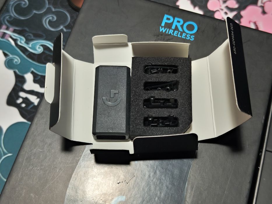 Продам игровую мышь Logitech G Pro