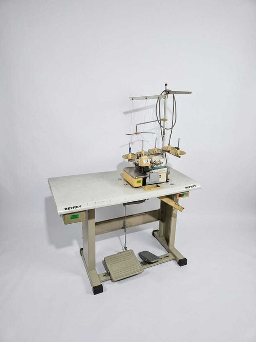 Máquina Industrial Corte e Cose (Overlock) REFREY SH-6000