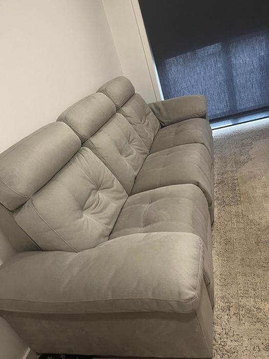 Sofá 3 lugares, eléctrico em microfibra