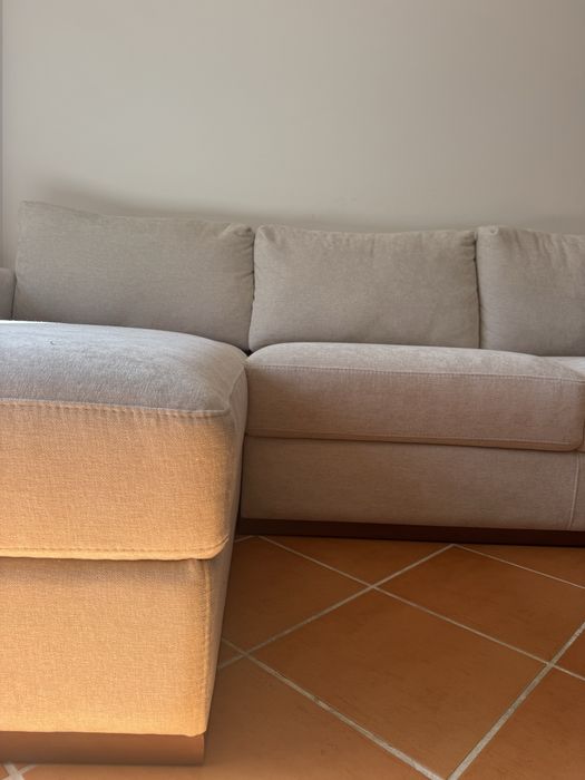 Sofá - c/ chaise longue à esquerda