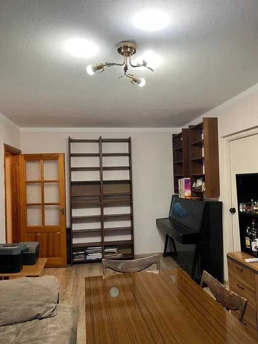 3к.кв, норм житл стан, біля парку Совки, 10 мін к метро