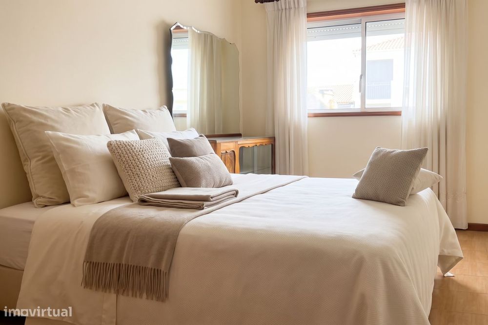 Apartamento T2 em Anadia com Garagem
