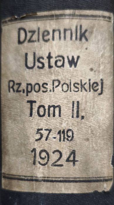 Oddam za darmo stare książki  lata 20, i 30. (27sztuk)