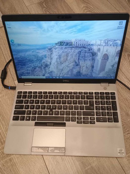 Dell precision 3550 i5-10310u\8gb ddr4\256 SSD