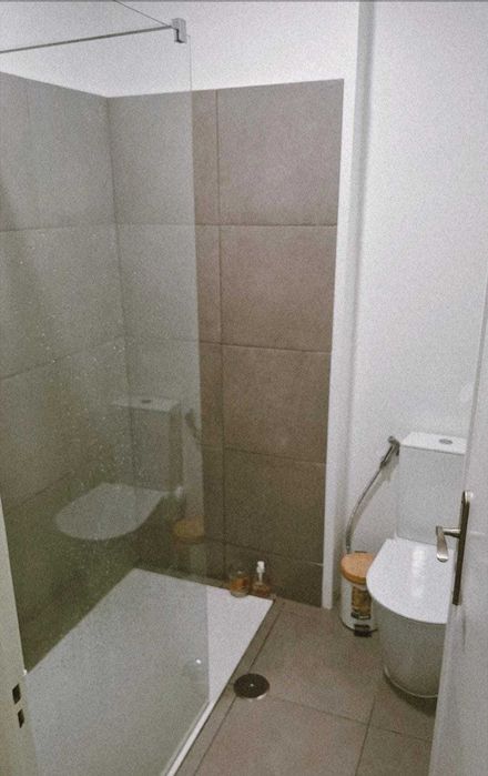 Alugo quarto em Sacavém